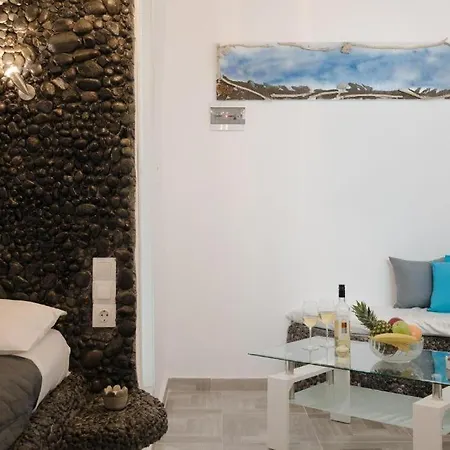 Ichor Fira (Santorini)