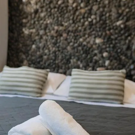 Guest house Ichor *