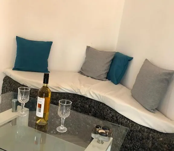 Ichor Гостевой дом Тира